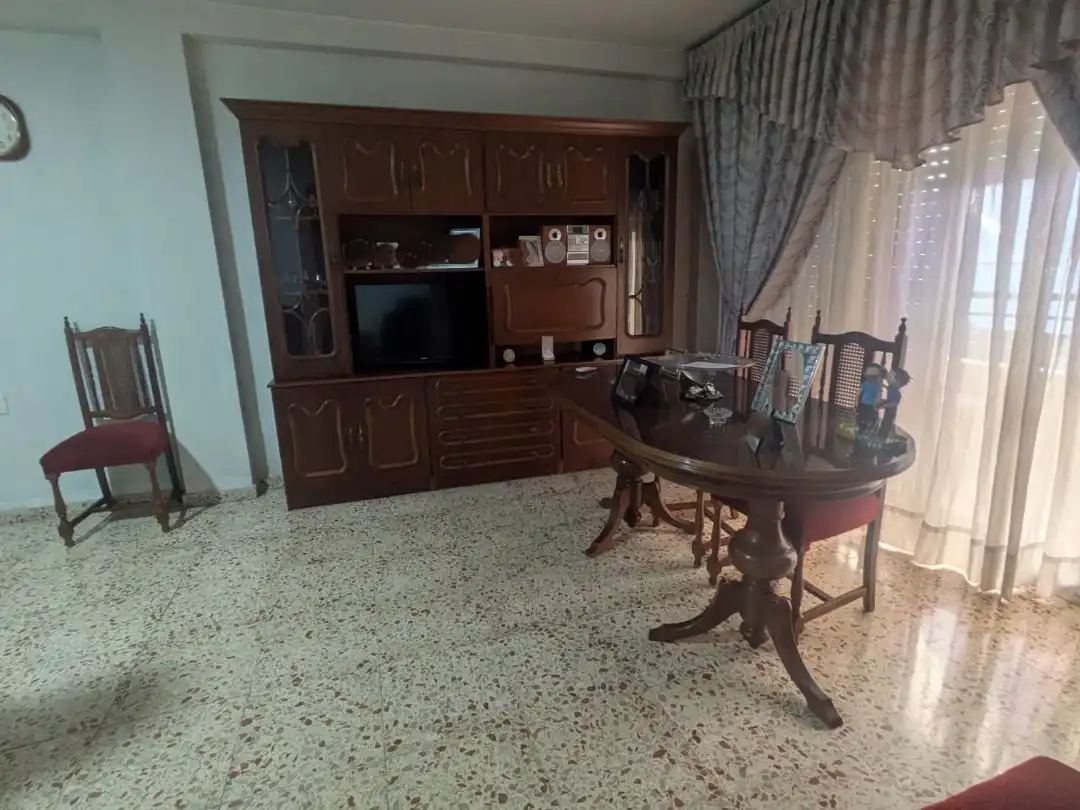 Wohnzimmer von Wohnung zum Verkauf in Orihuela mit Klimaanlage und Balkon
