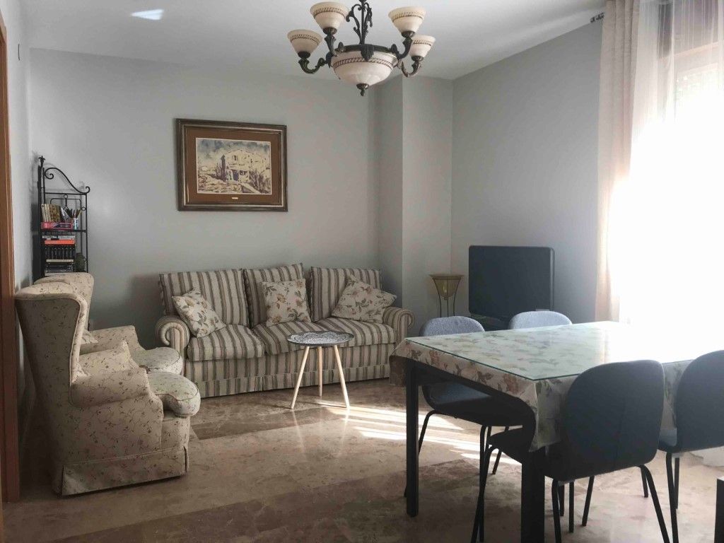 Wohnung zur Miete in Paseo Salon, San Matías - Realejo, Centro