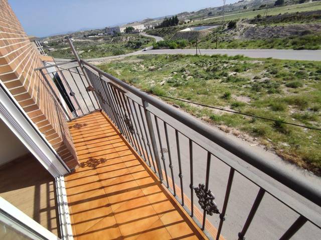 Piso en Venta en C/ Pedro Flores en Fortuna