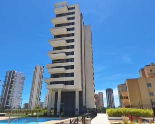 Vista exterior de Àtic en venda en Calpe / Calp amb Aire condicionat, Terrassa i Piscina