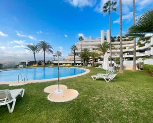 Swimming pool of Apartment for sale in Marbella  with Air Conditioner, Terrace and Oven