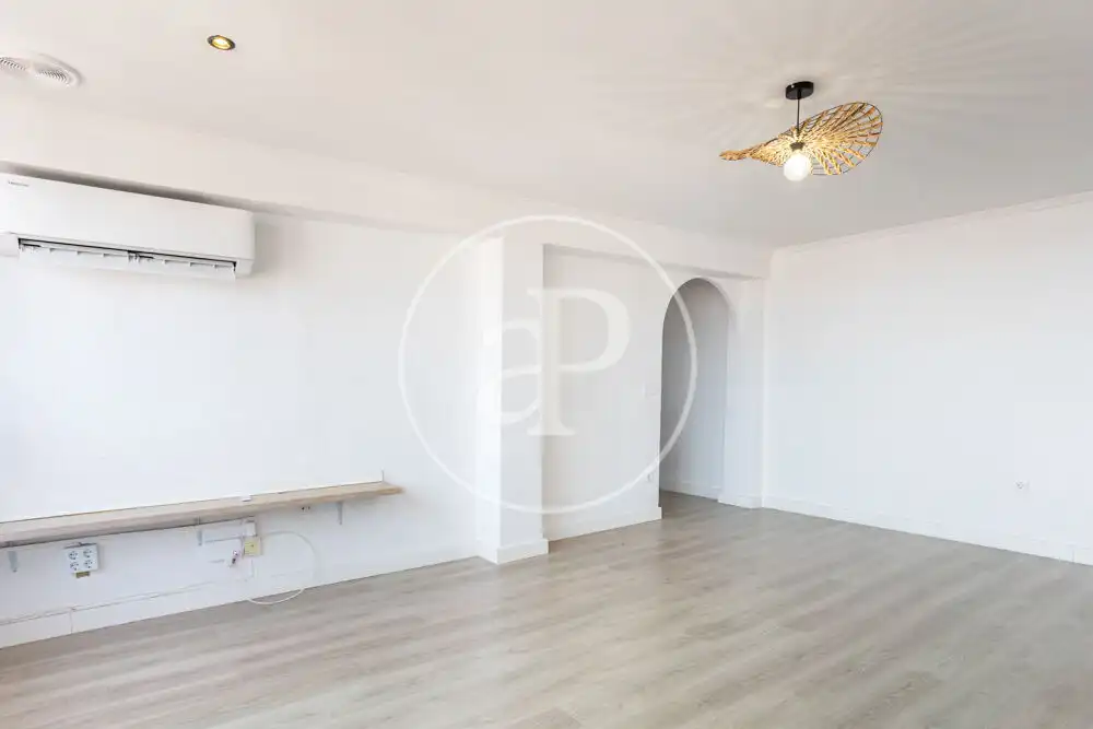 Wohnzimmer von Wohnung zur Miete in Valencia mit Klimaanlage, Heizung und Haustiere erlaubt