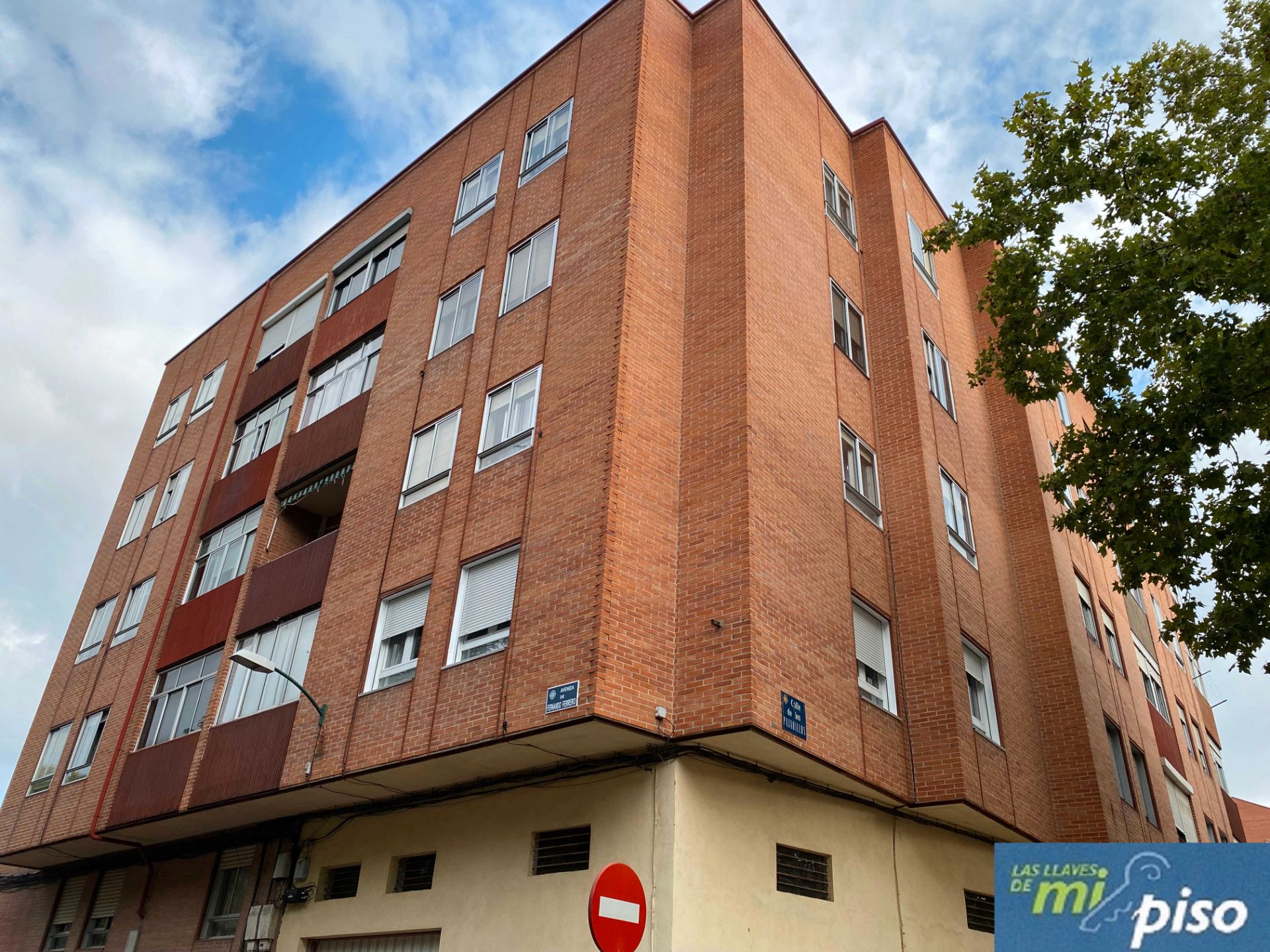 Exterior view of Flat for sale in Valladolid Capital  with Heating, Parquet flooring and Terrace