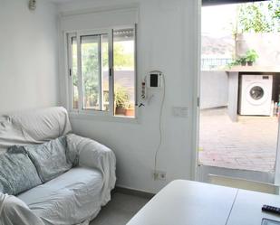 Bedroom of Study to share in  Barcelona Capital  with Air Conditioner and Terrace