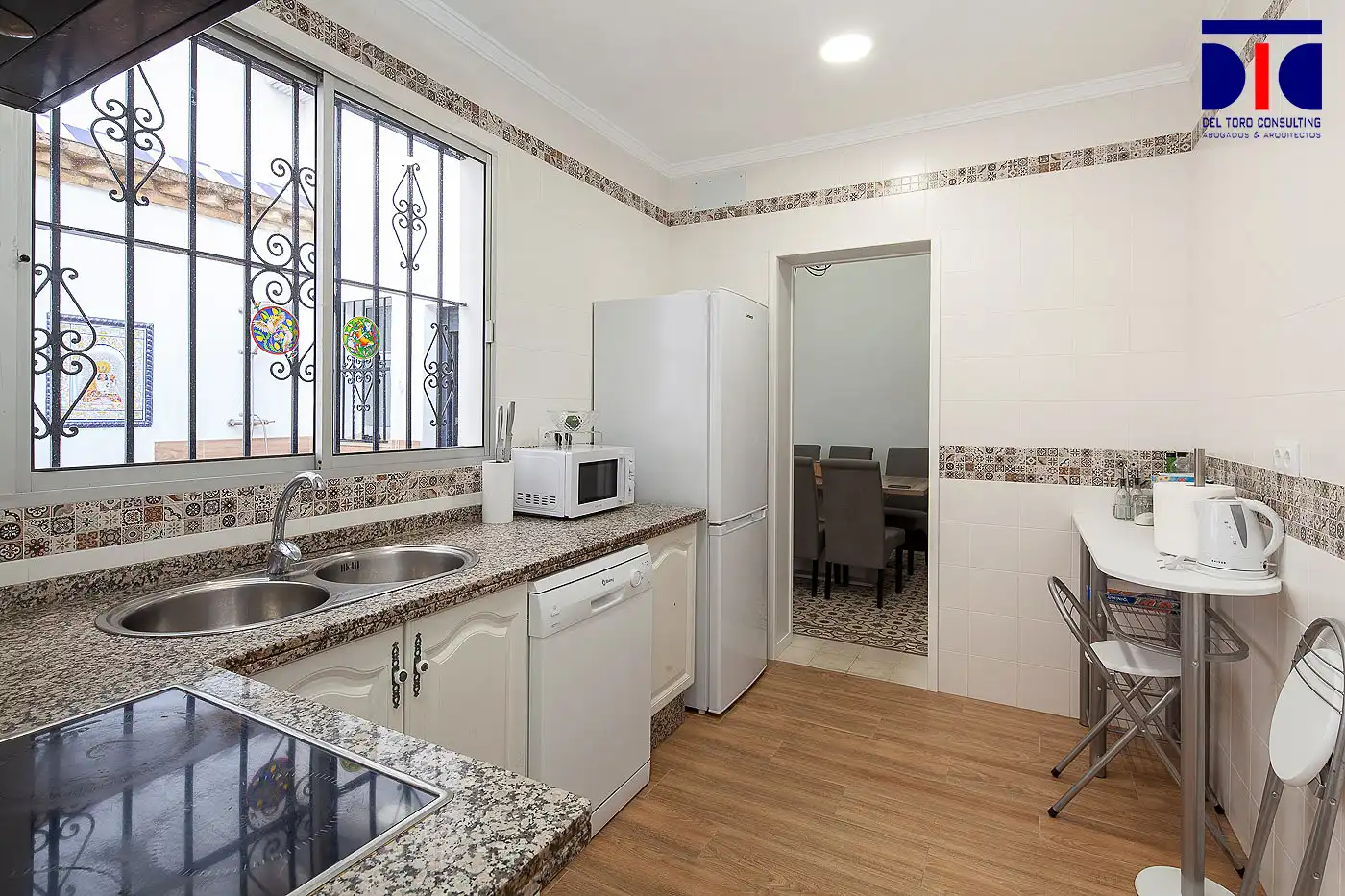 Kitchen of Detached homes for sale in Sevilla  with Air Conditioner, Heating and Furnished