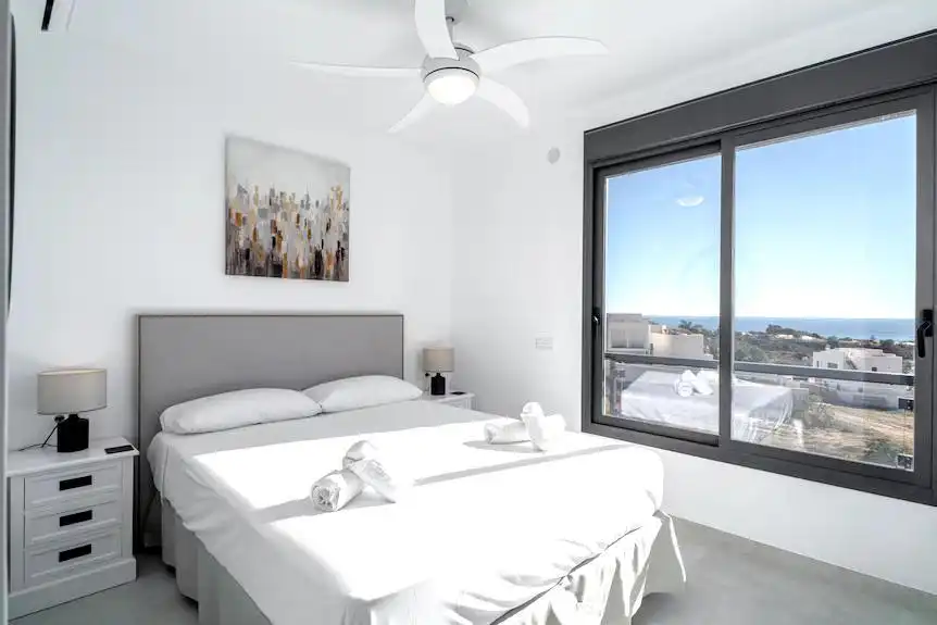 Habitación de Casa o chalet en venta en Nerja con Aire acondicionado, Terraza y Piscina