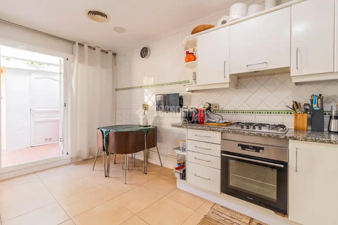Cocina de Casa o chalet en venta en Sant Cugat del Vallès con Aire acondicionado, Calefacción y Trastero