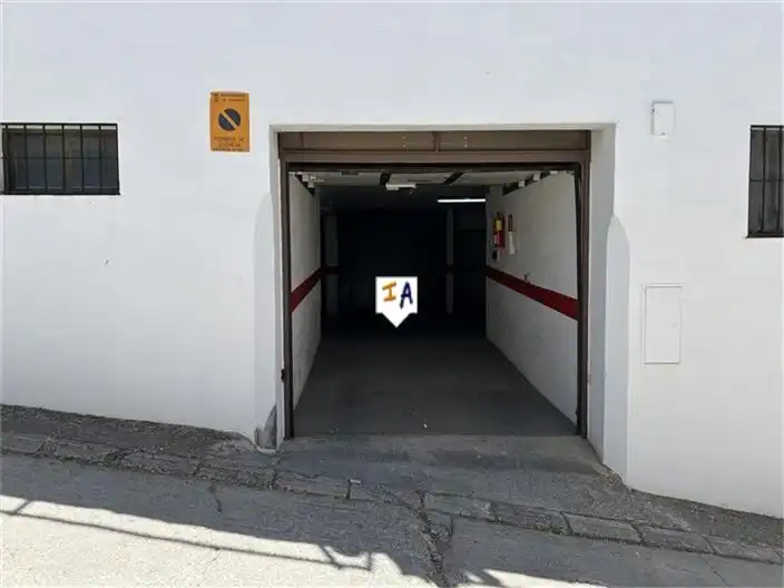 Parking de Casa adosada en venta en Zuheros con Aire acondicionado y Internet