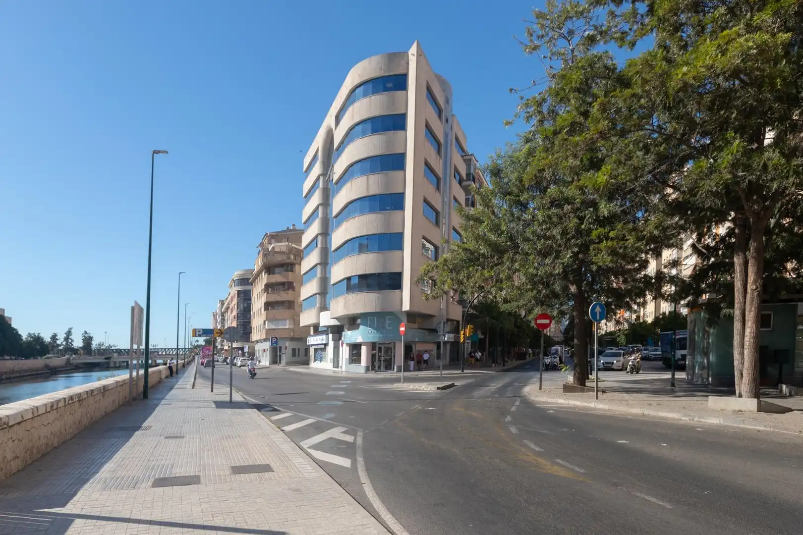 Vista exterior de Oficina en venta en Centro