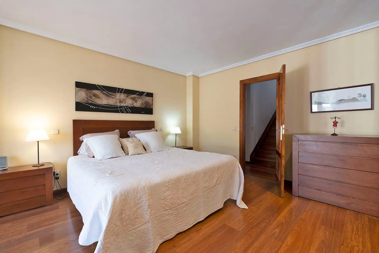 Dormitori de Casa adosada en venda en Las Rozas de Madrid amb Aire condicionat, Calefacció i Jardí privat