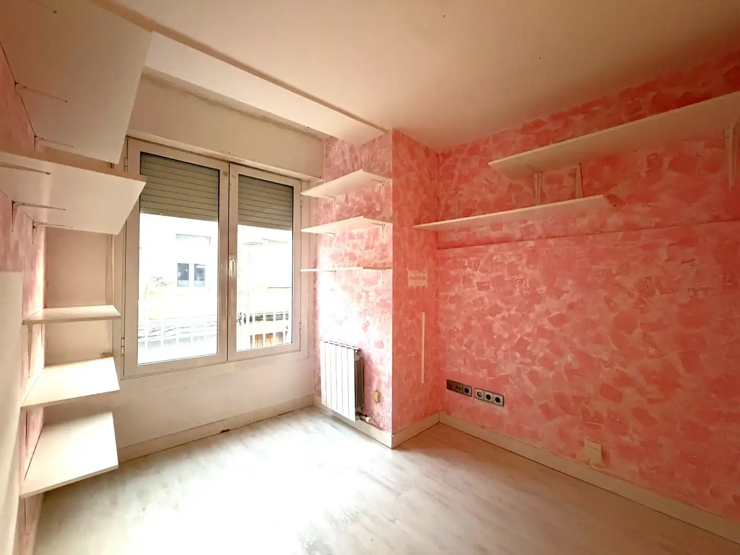 Habitación de Piso en venta en Badalona con Aire acondicionado, Parquet y Horno