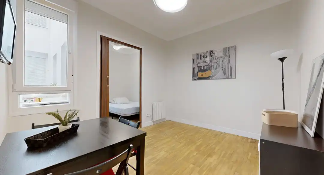 Flat with lift to rent in Calle de la Fuente del Berro, imagen 4