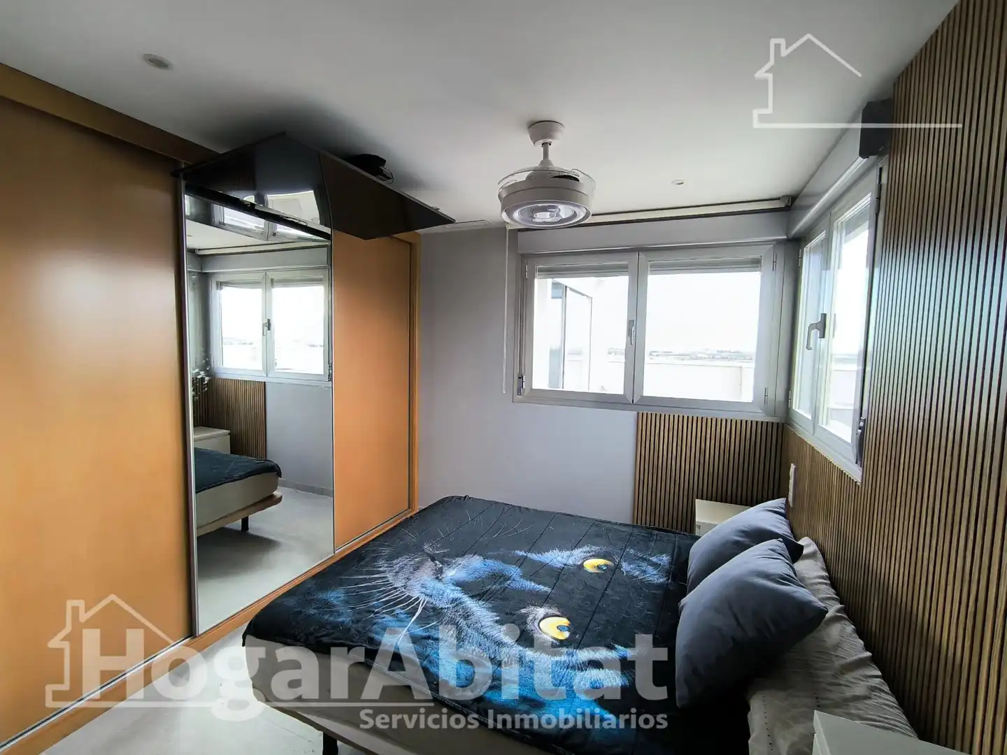 Bedroom of Attic for sale in Torrent  with Air Conditioner, Heating and Terrace