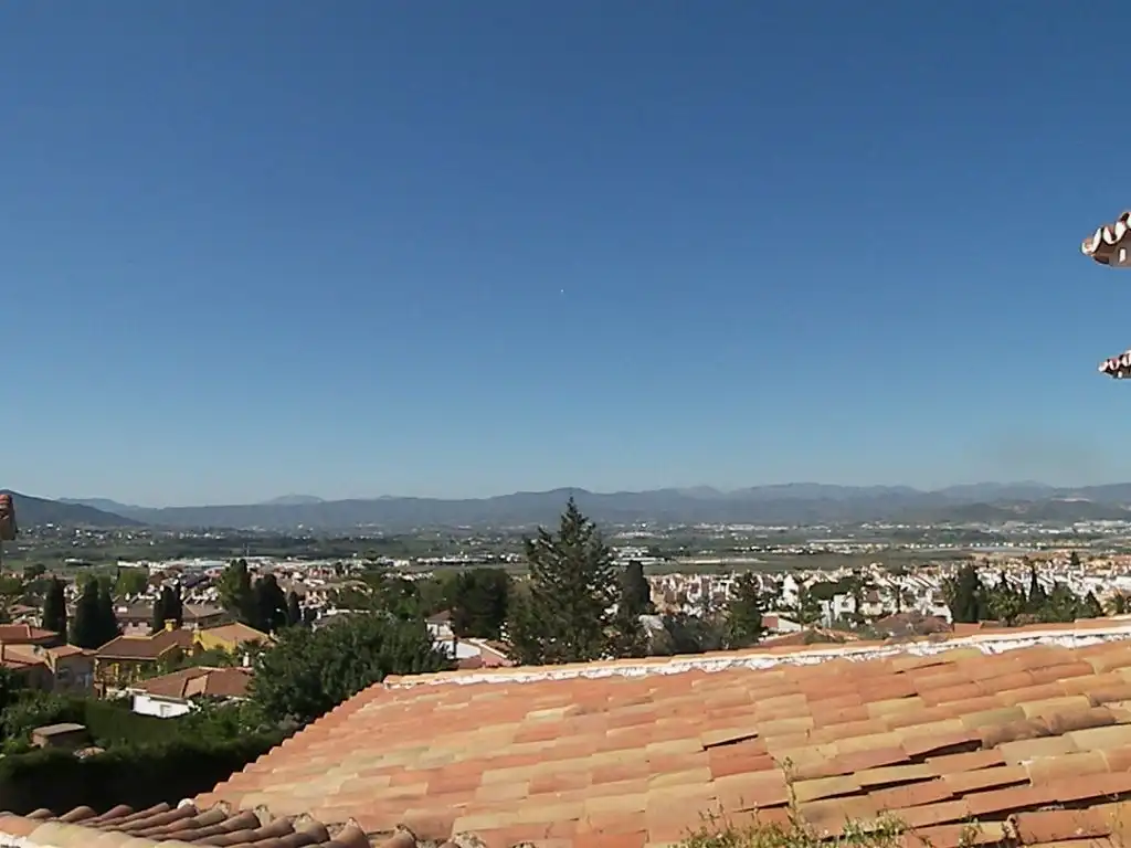 Vista exterior de Casa o chalet en venta en Alhaurín de la Torre con Aire acondicionado, Jardín privado y Terraza