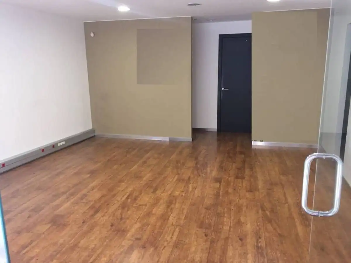 Business premises to rent in Sallent, imagen 3