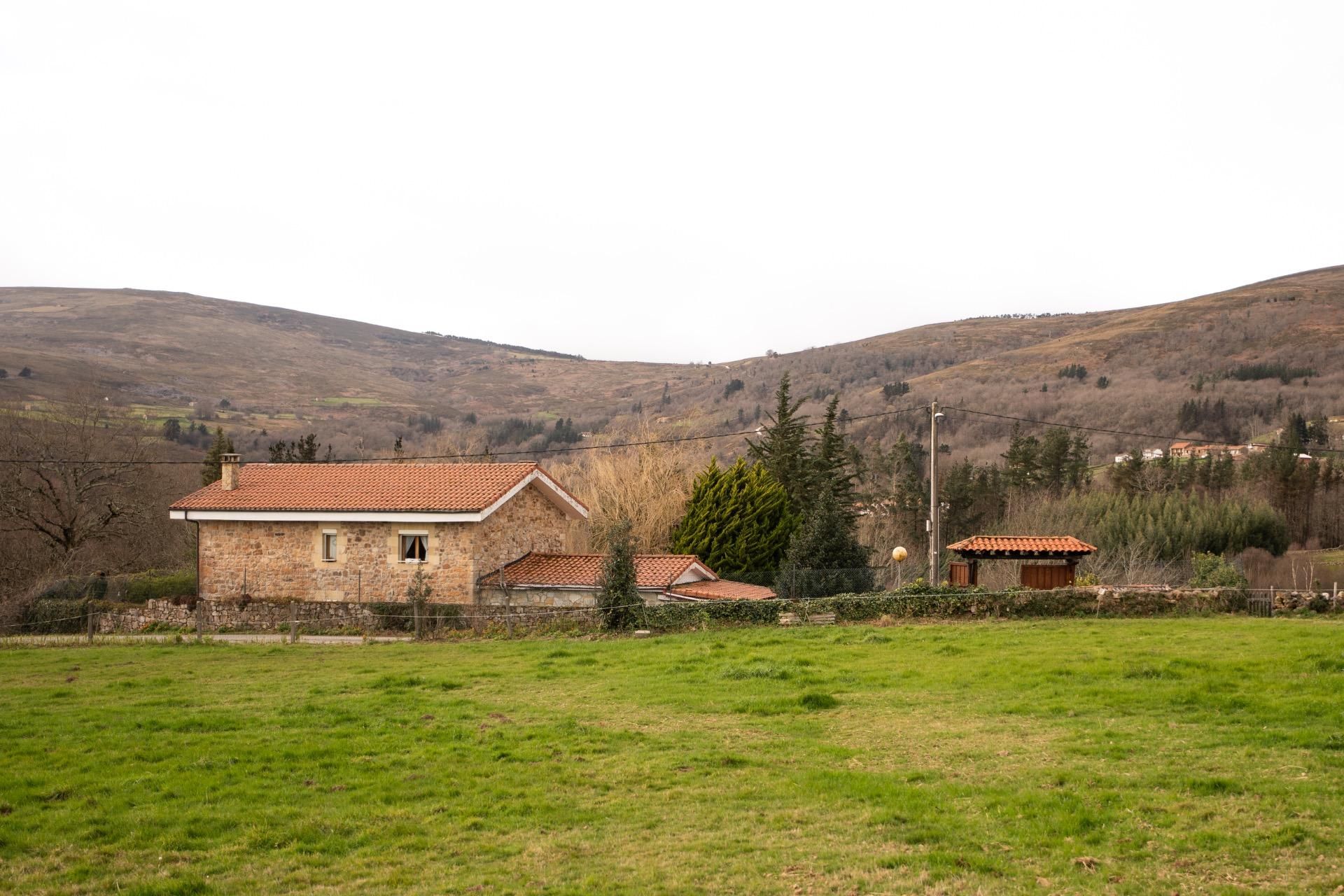Finca rústica en venta en Luena  con Jardín privado y Trastero