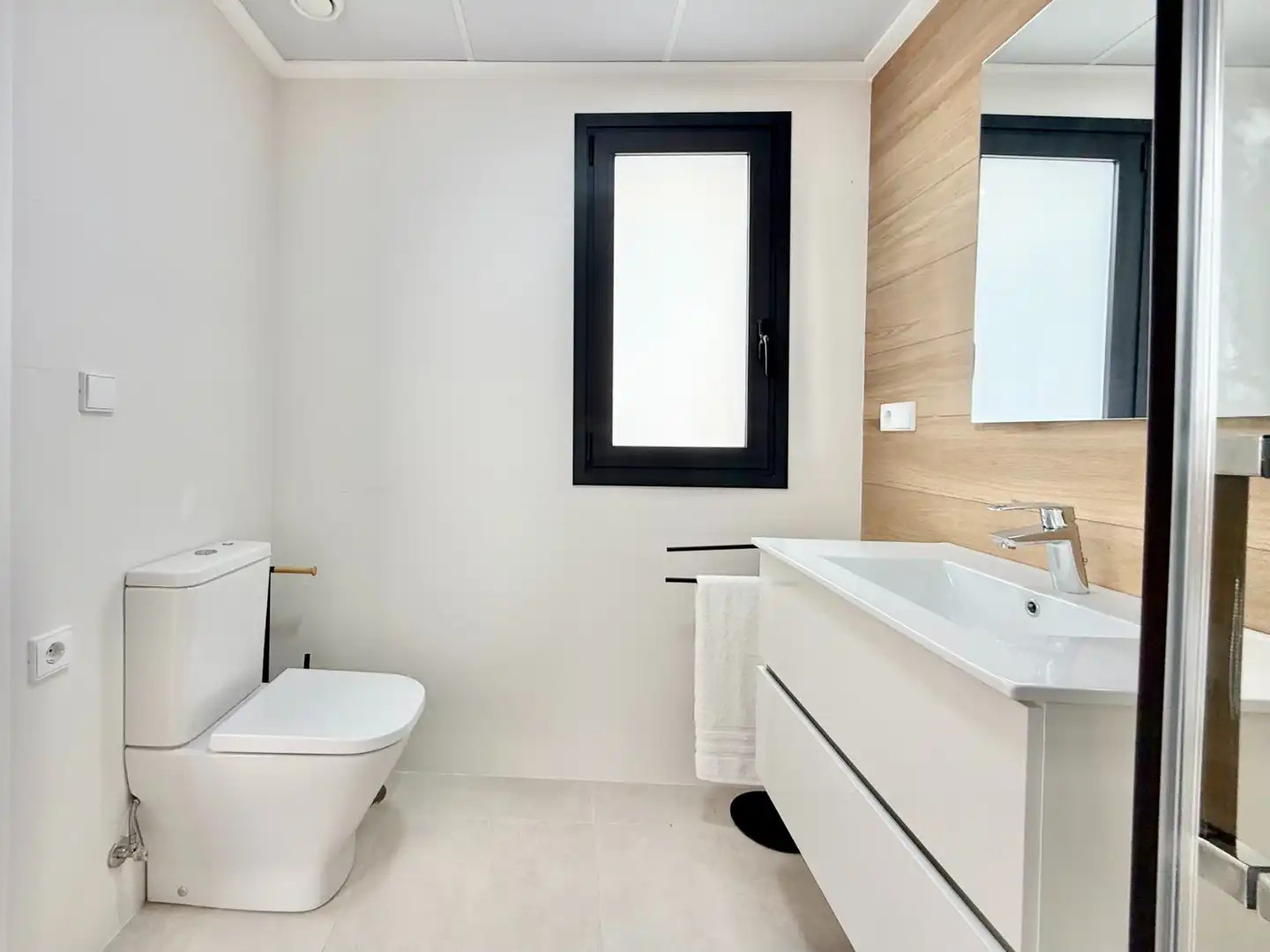 Baño de Casa o chalet en venta en Cox con Jardín privado, Terraza y Trastero