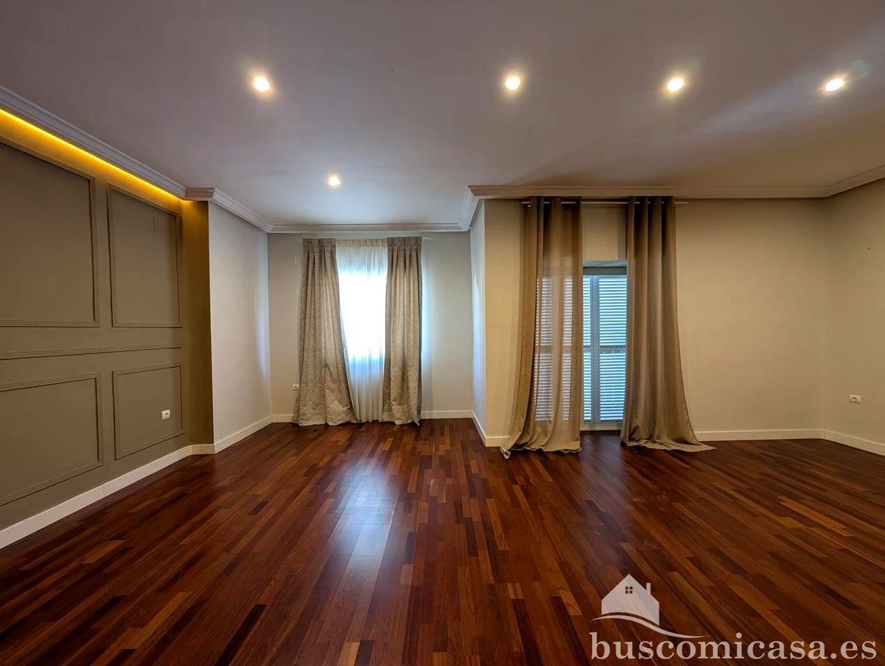 Sala de estar de Piso en venta en Linares con Aire acondicionado, Parquet y Balcón