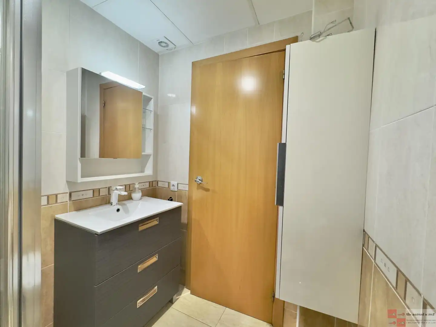 Baño de Apartamento en venta en La Ràpita con Aire acondicionado, Calefacción y Terraza