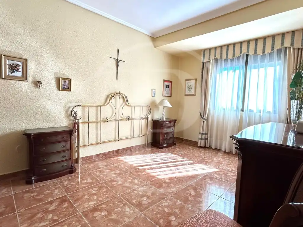 Habitación de Apartamento en venta en Valencia con Aire acondicionado y Balcón