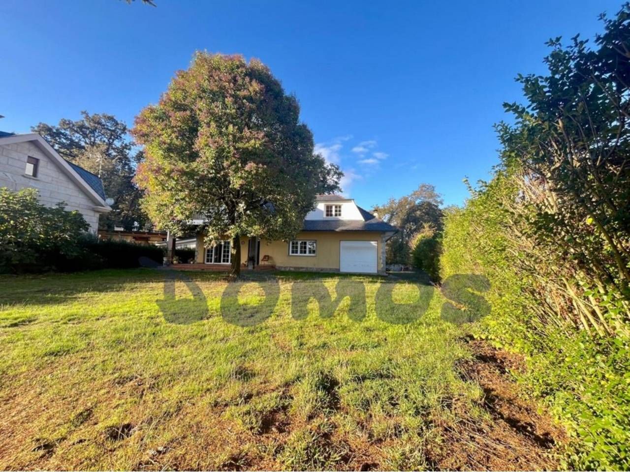 Vista exterior de Casa o xalet en venda en Lugo Capital amb Calefacció, Jardí privat i Terrassa