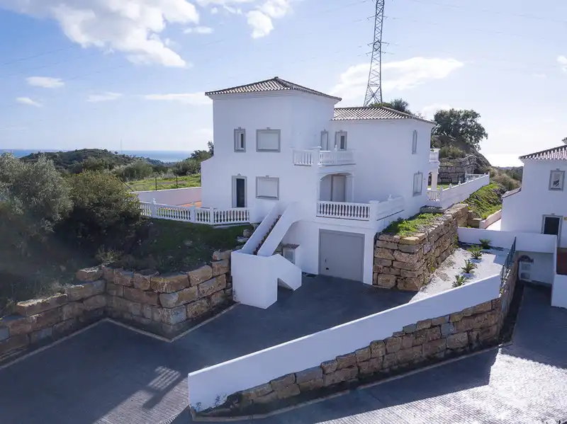 Villa mit Pool zum Verkauf in Avenida España