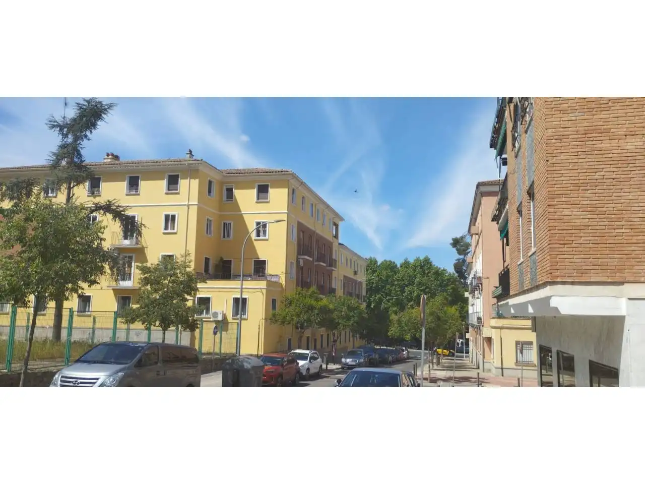 Außenansicht von Garage zur Miete in Toledo