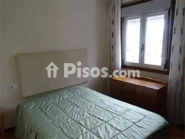 Bedroom of Flat for rent in Vigo   with Furnished