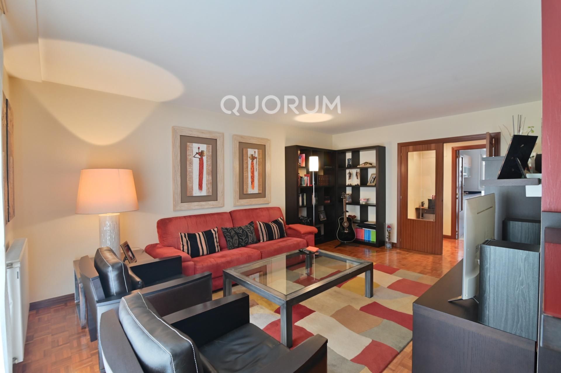 Living room of Flat for sale in Bilbao   with Heating, Parquet flooring and Terrace