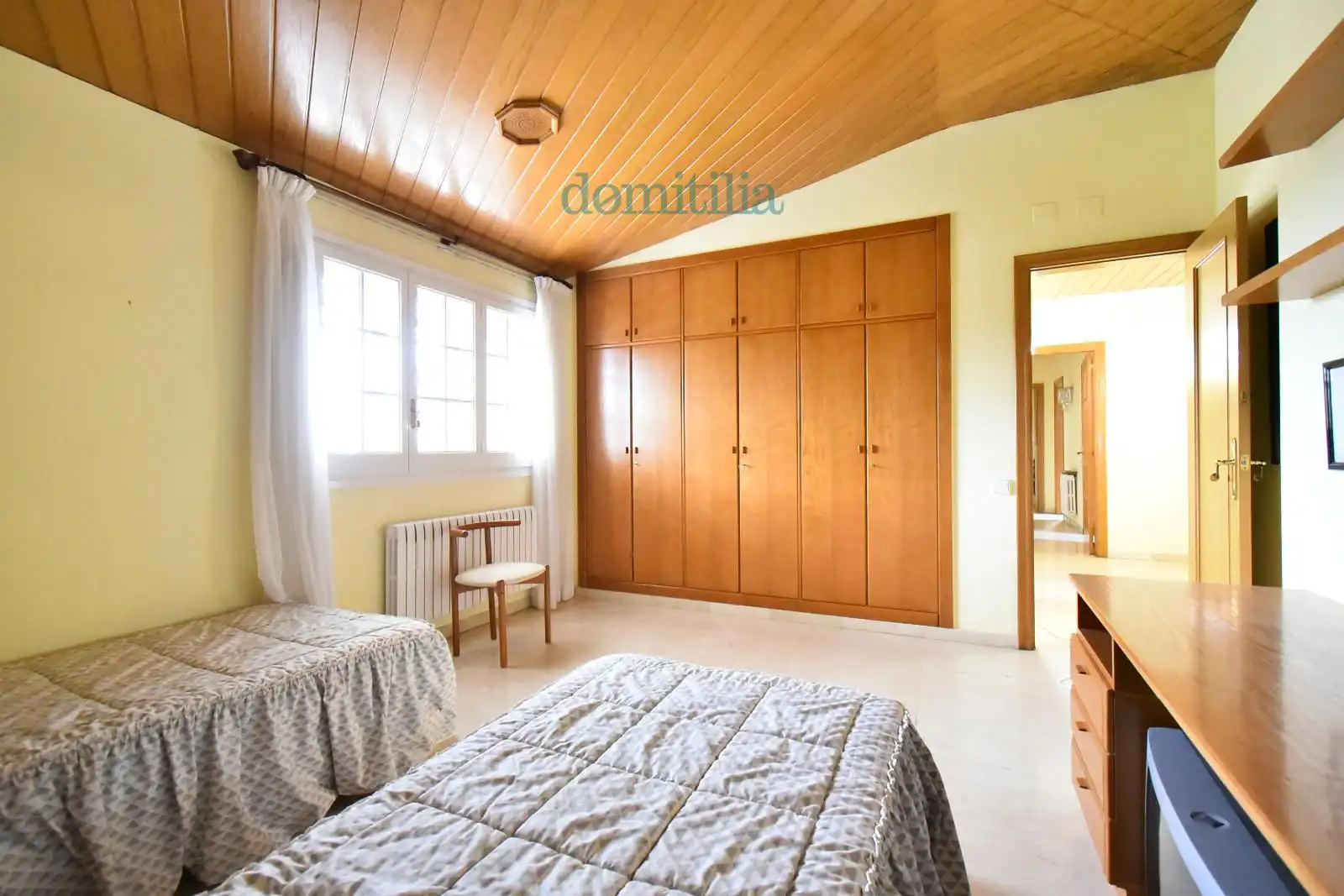 Dormitori de Casa o xalet en venda en Castellar del Vallès amb Calefacció, Jardí privat i Terrassa