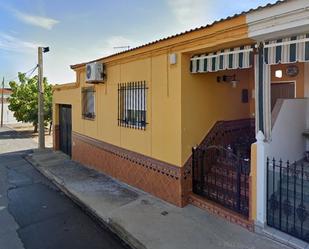 Exterior view of House or chalet for sale in Villagonzalo