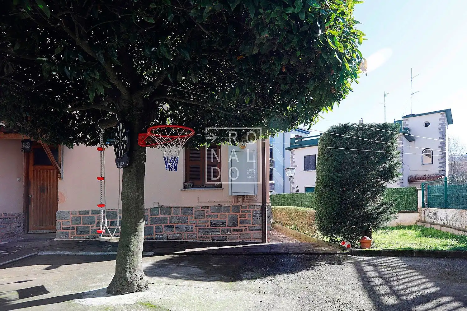 Vista exterior de Casa o chalet en venta en Irun  con Calefacción, Jardín privado y Terraza