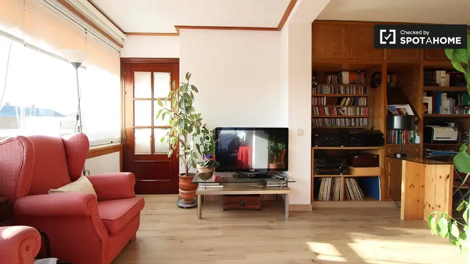 Living room of Flat for share in Madrid  with Air Conditioner, Terrace and Furnished