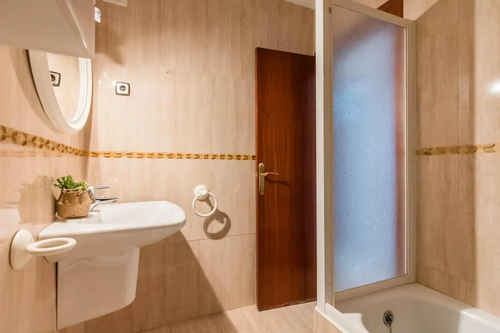 Baño de Piso en venta en Cartagena con Aire acondicionado, Amueblado y Balcón
