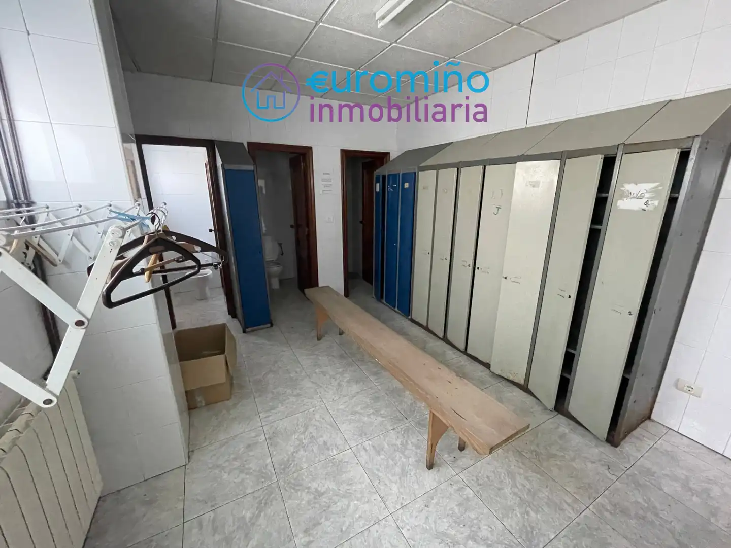 Fabrikhallen zur Miete in Salvaterra de Miño mit Alarm