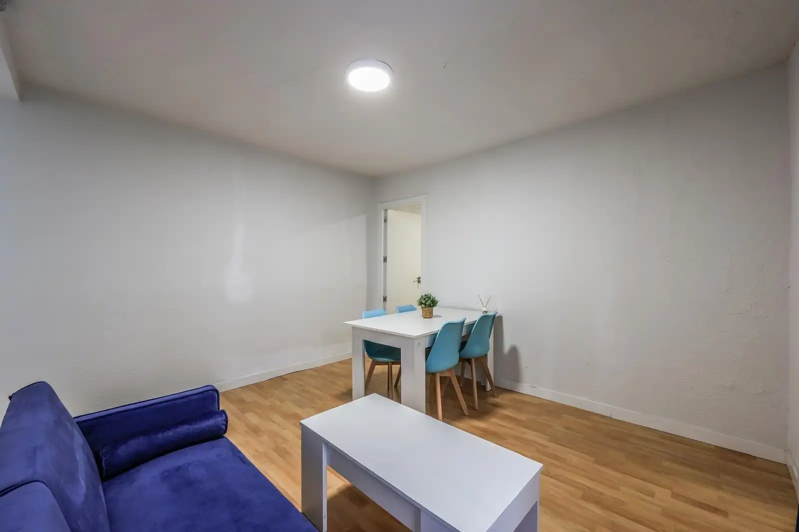 Piso en venta en Madrid con Calefacción y Amueblado