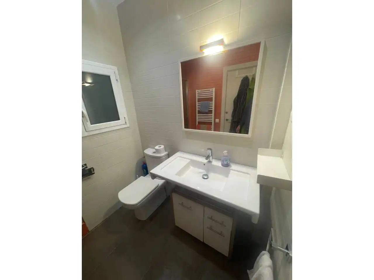 Bathroom of Flat for sale in Sabadell  with Air Conditioner, Heating and Parquet flooring