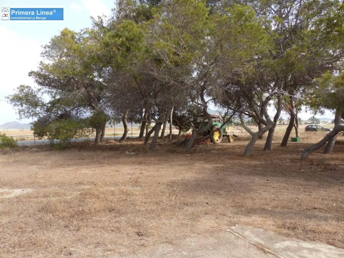 Finca rústica en venda en Cartagena amb Jardí privat