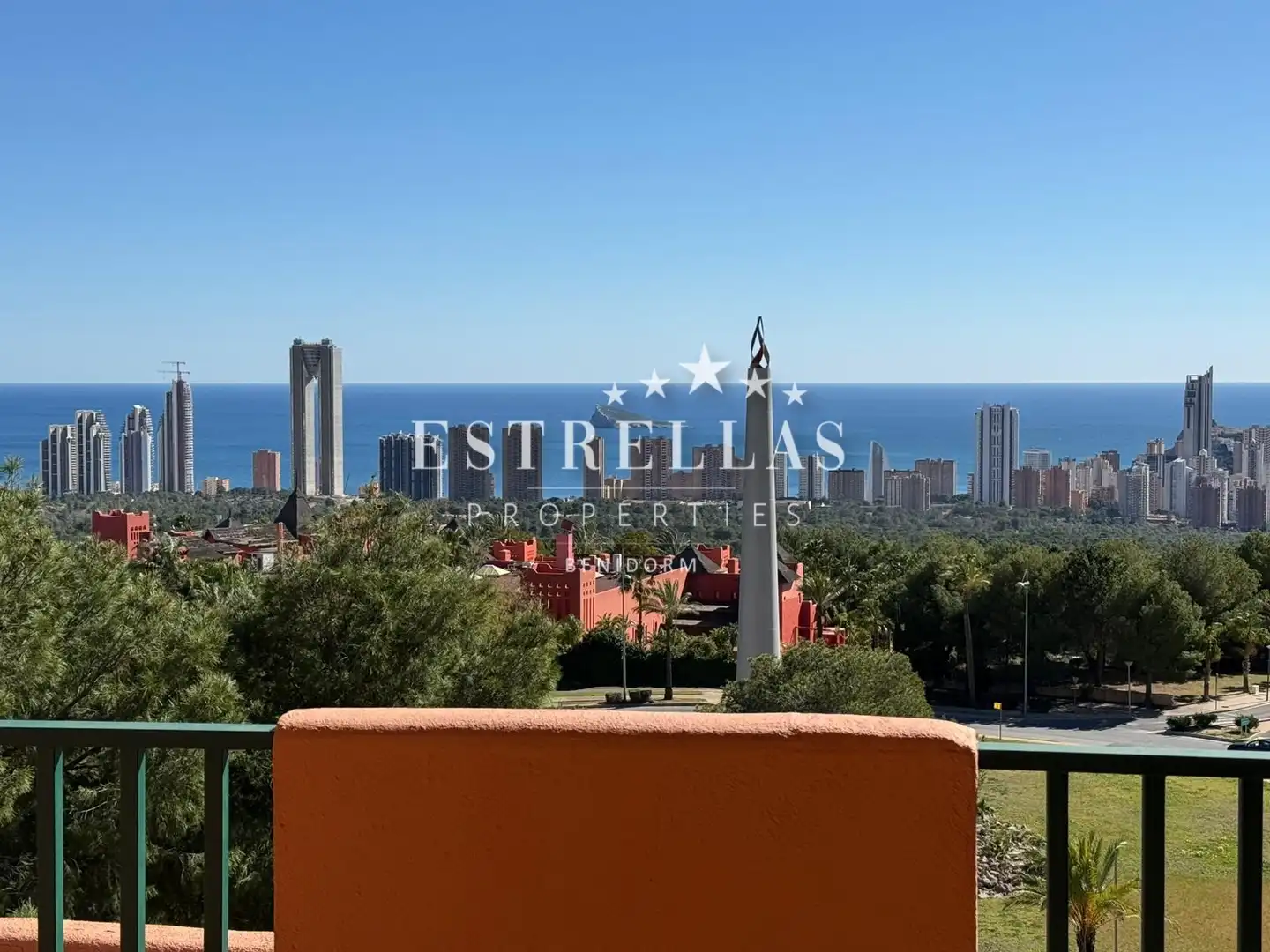 Vista exterior de Apartament en venda en Finestrat amb Aire condicionat, Calefacció i Terrassa