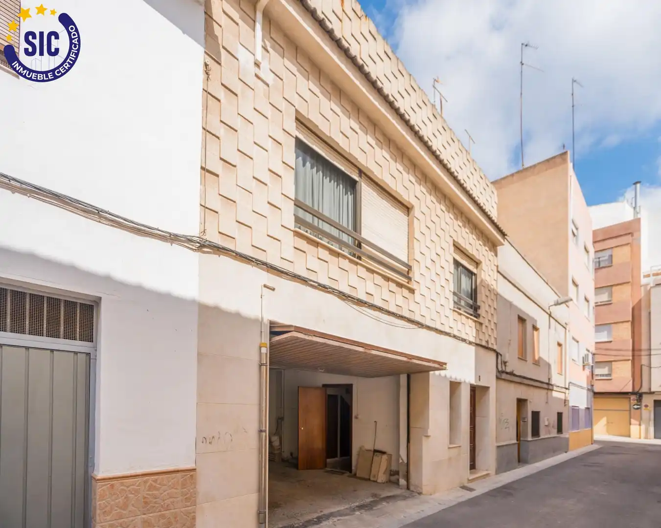 Vista exterior de Casa adosada en venda en Sagunto / Sagunt amb Terrassa
