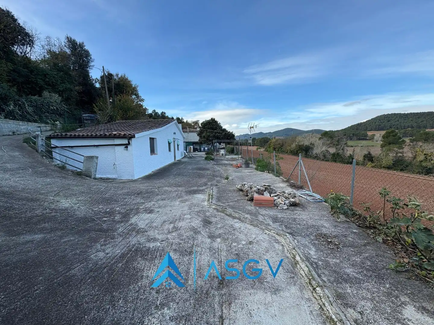 Casa o chalet en venta en Santa Maria de Miralles con Calefacción, Jardín privado y Trastero
