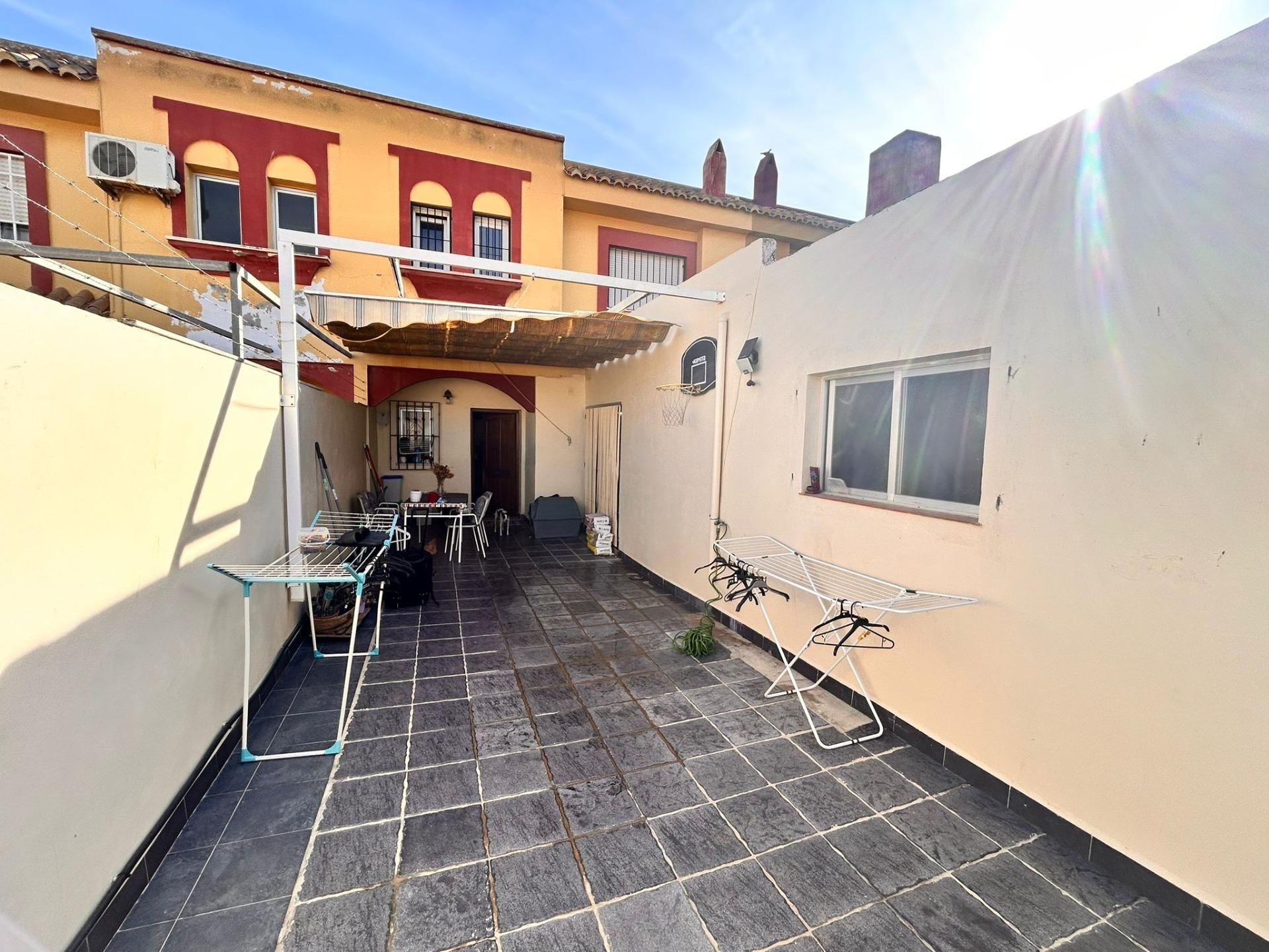 Terrassa de Casa adosada en venda en Roquetas de Mar amb Aire condicionat i Alarma