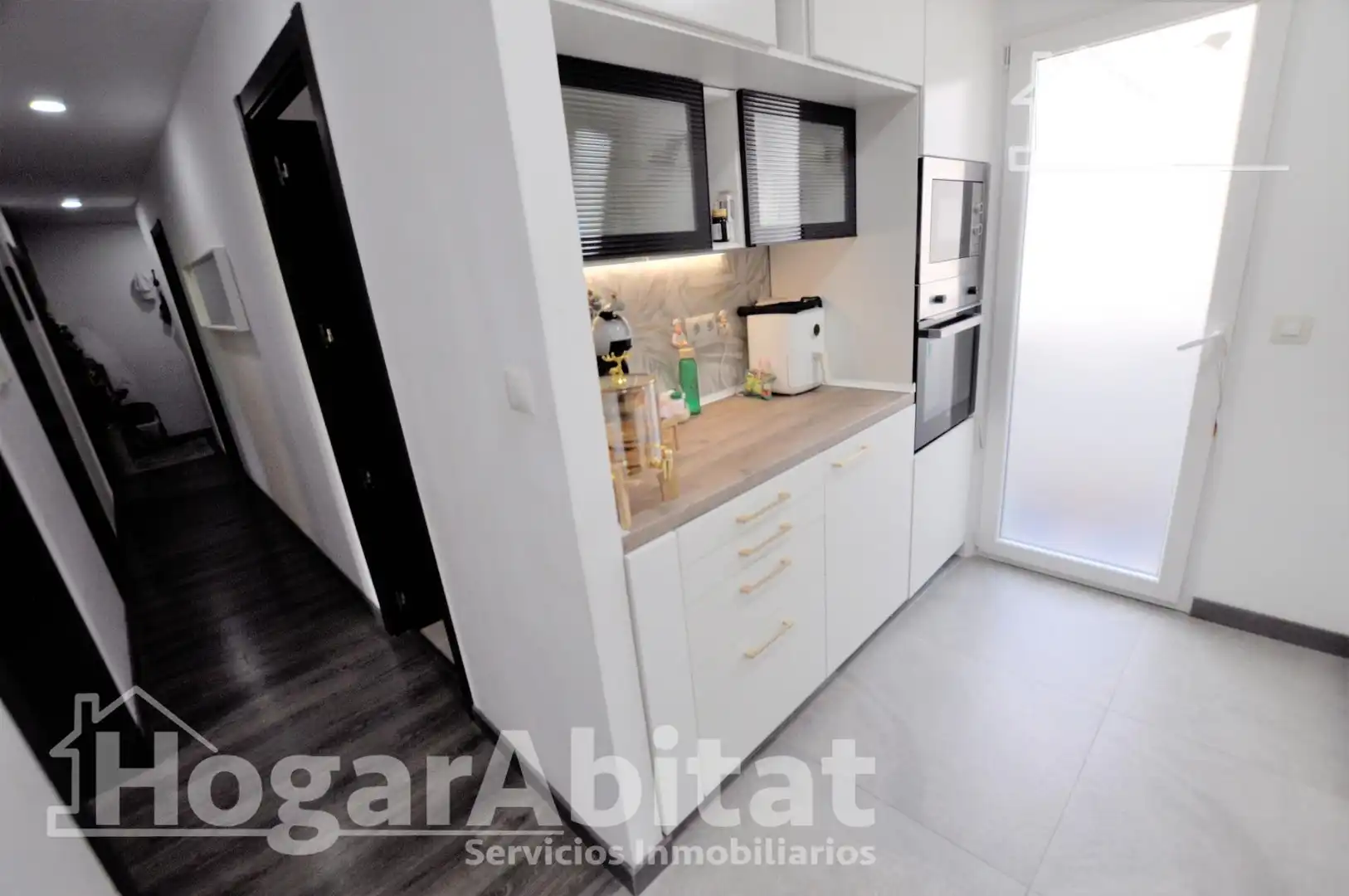 Kitchen of Flat for sale in Alfafar  with Air Conditioner, Heating and Parquet flooring