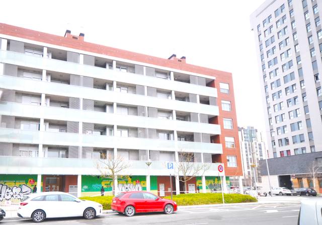 Local comercial en Venta en HERACLIO ALFARO en Salburua - Arantzabela