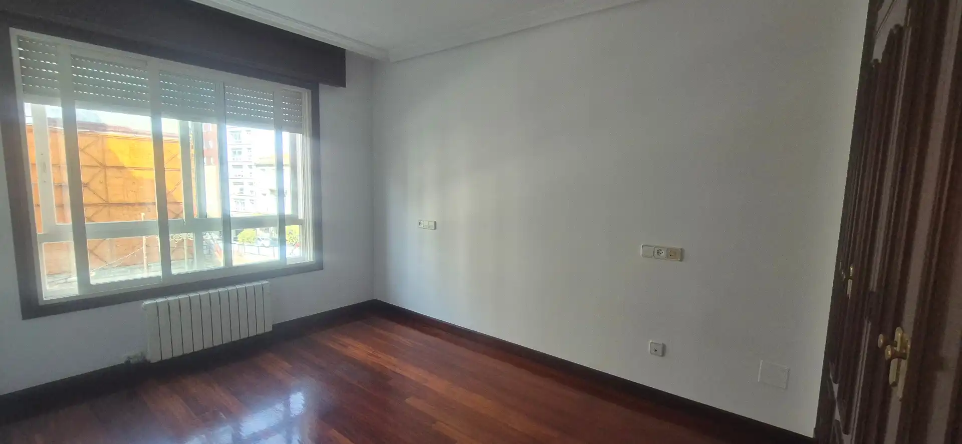 Bedroom of Flat for rent in Vigo   with Heating, Parquet flooring and Storage room