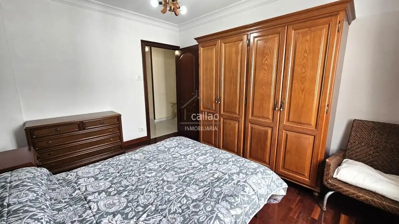 Bedroom of Flat for rent in Ferrol  with Heating and Furnished