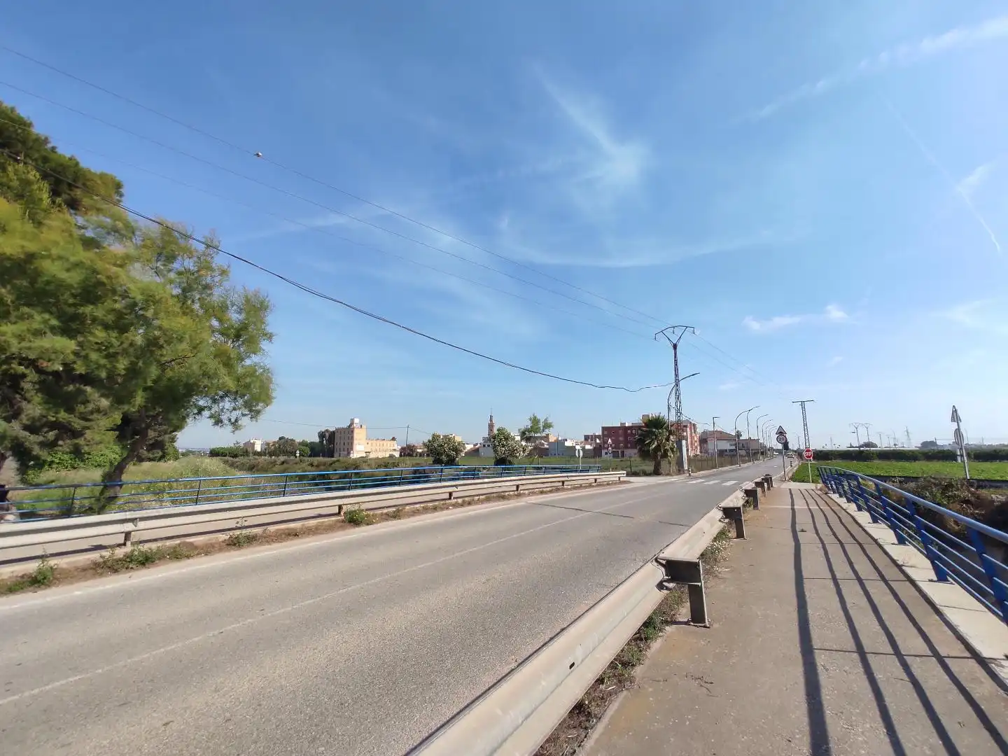 Exterior view of Land for sale in Valencia