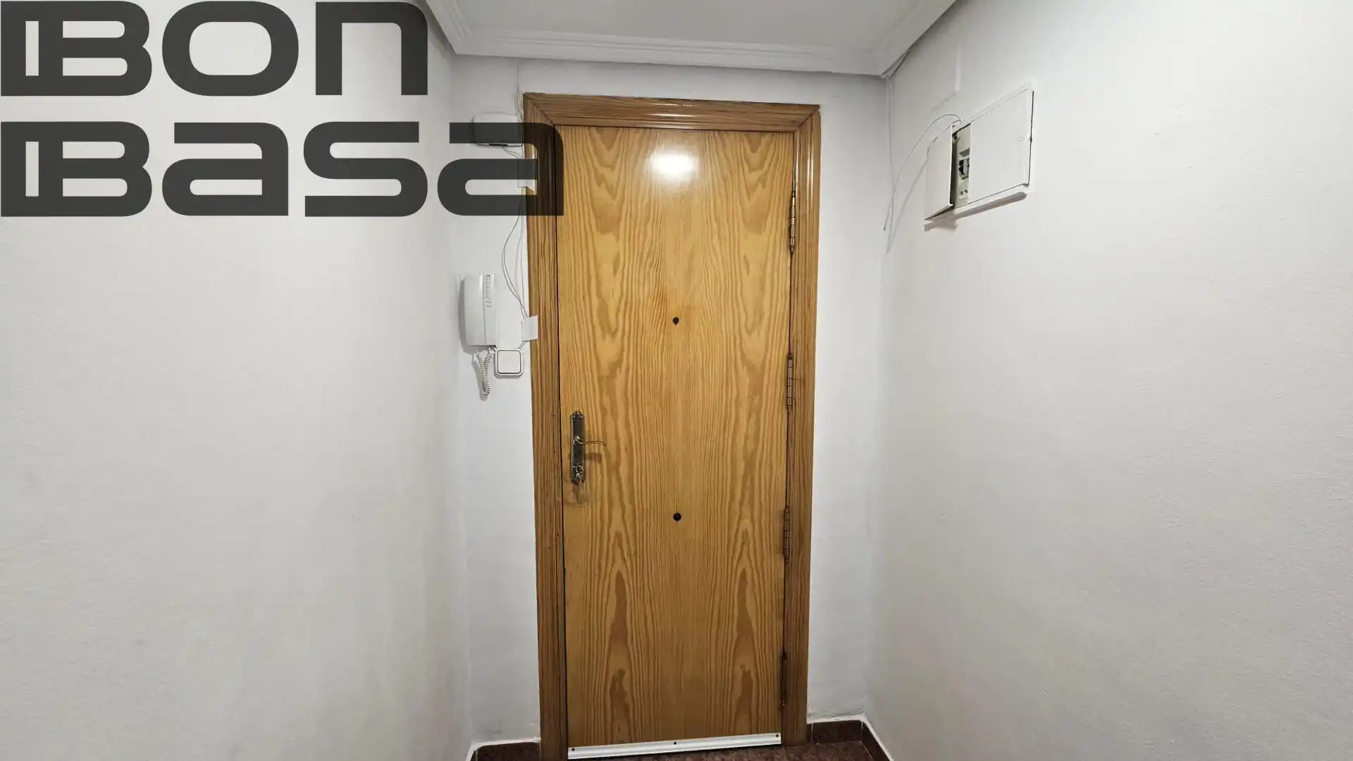 Wohnung zum Verkauf in Alicante / Alacant mit Klimaanlage und Balkon