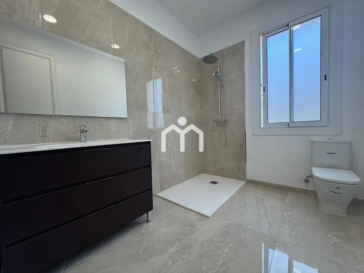 Detached homes for sale in Centre