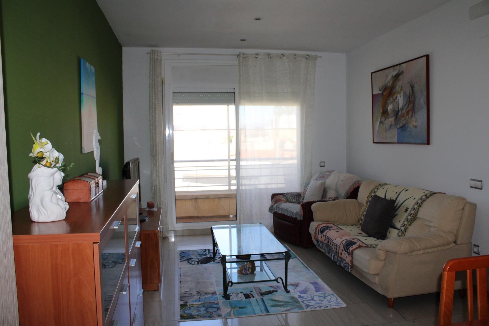 Sala d'estar de Pis en venda en Sant Jaume d'Enveja amb Calefacció, Traster i Balcó